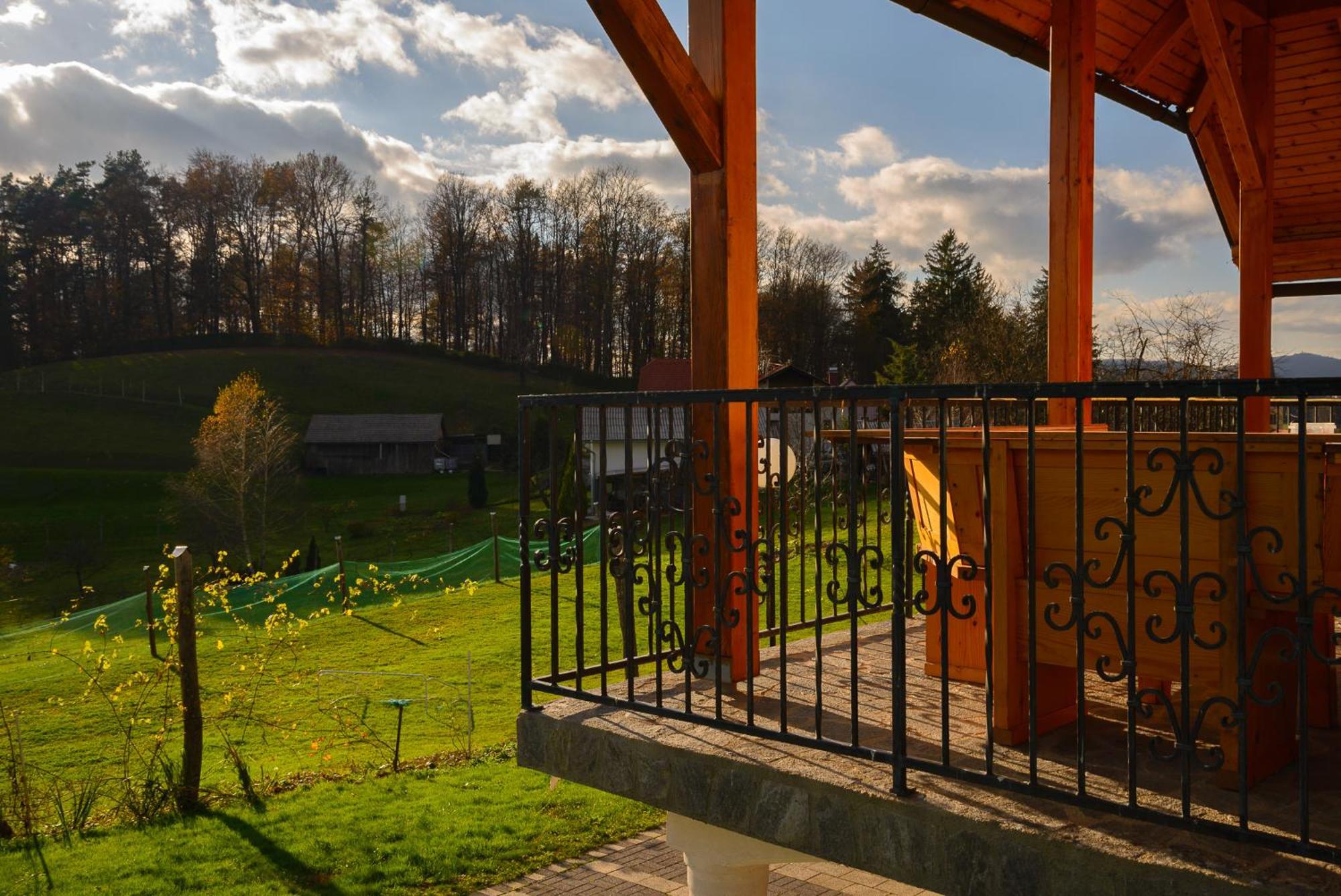 Holiday Home Dobrotin Vojnik Exteriér fotografie
